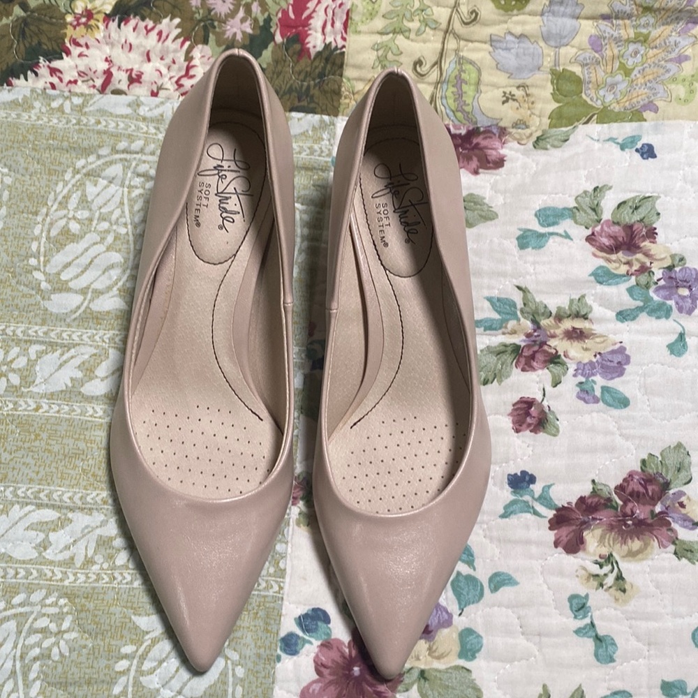 Life Stride Heels
